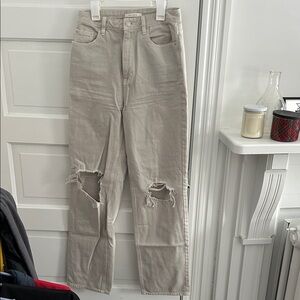 PacSun Light Gray 90’s Boyfriend Jeans